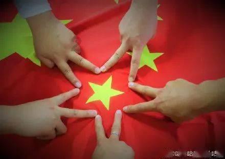 警方辟谣女子买奶茶遭老公家暴：为博眼球，把自己跌倒受伤的图片捏造为被家暴